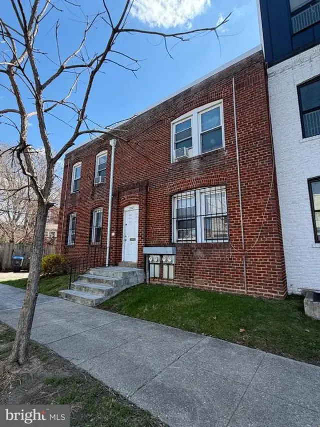 2029 E Ne, Washington