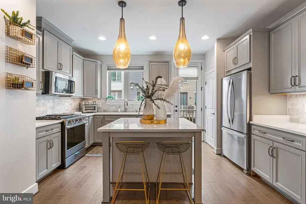 874 Thompson Cres #40, ROCKVILLE