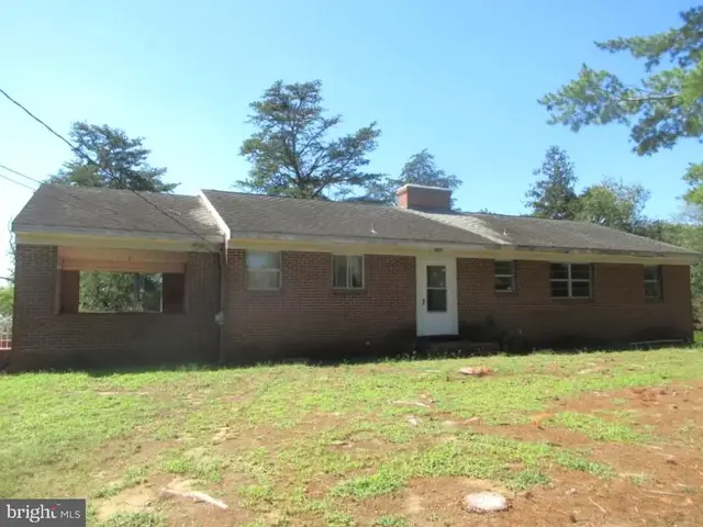 9170 Easter Ln, Seaford