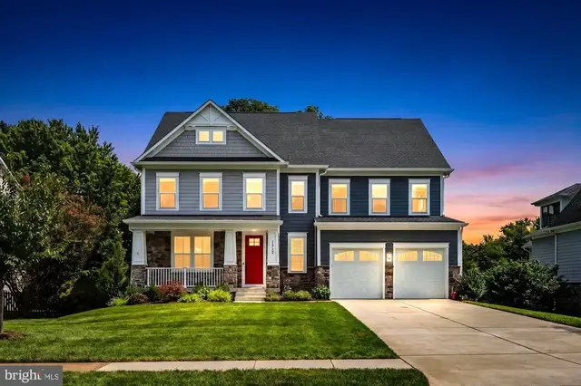 1717 Macon St, Mclean