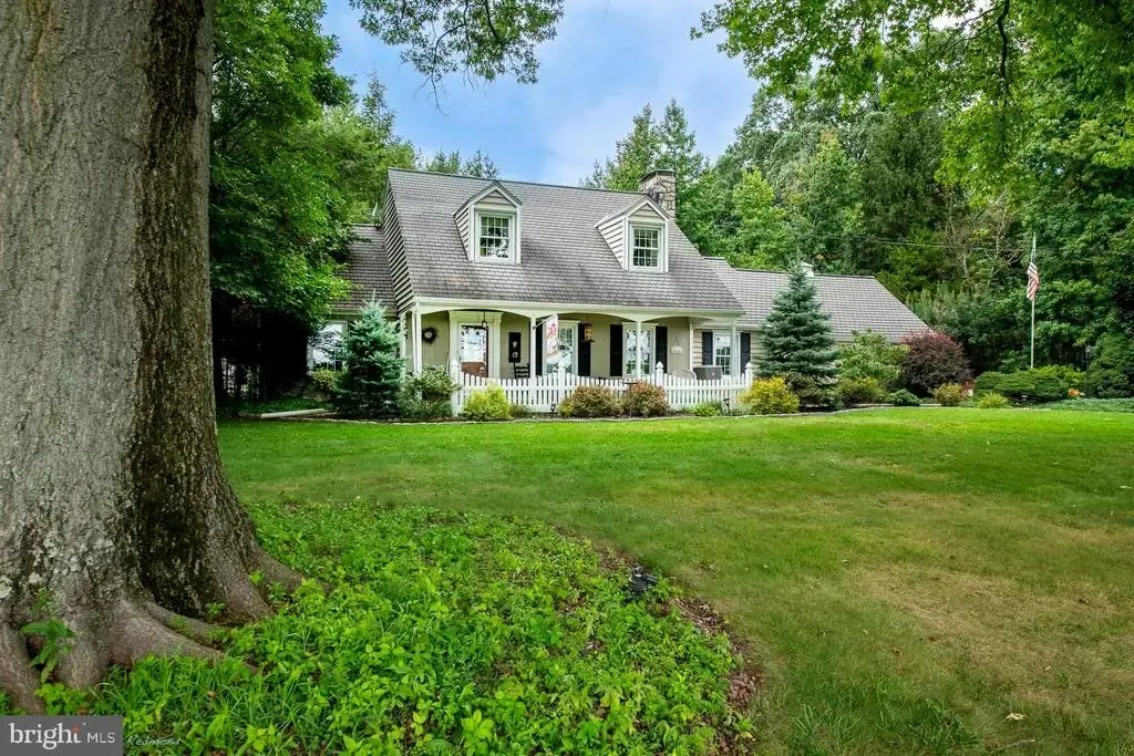 273 Old State Rd, ROYERSFORD