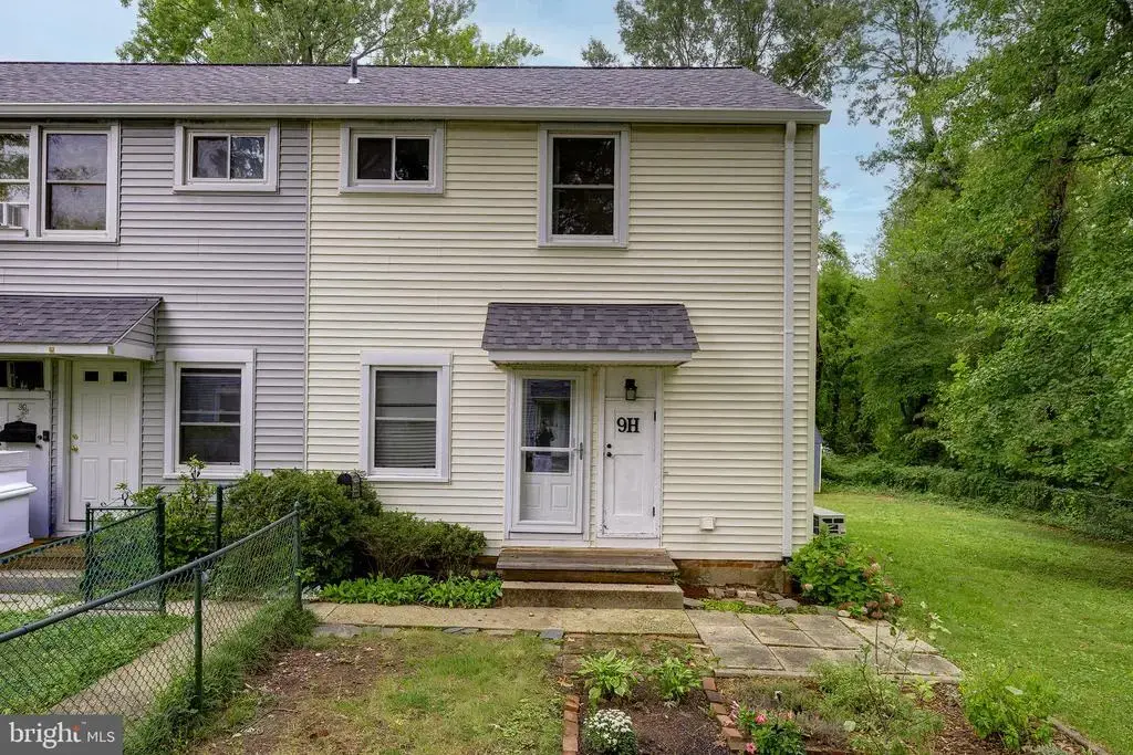 9-h Southway, GREENBELT