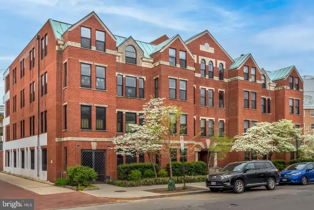 649 C St Se #205, WASHINGTON