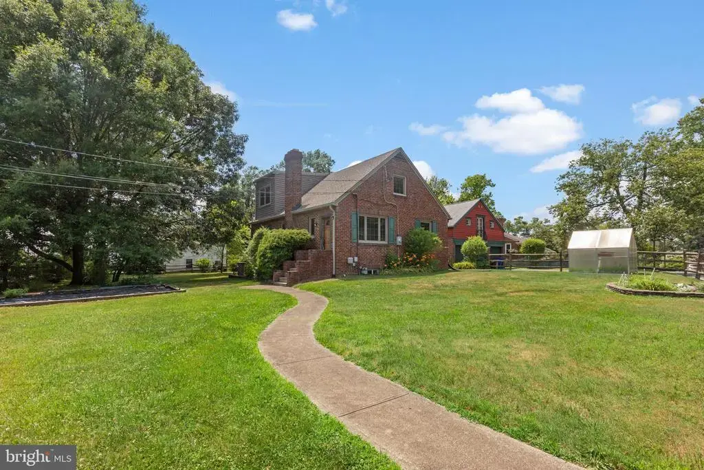 8522 Edmonston Rd, BERWYN HEIGHTS