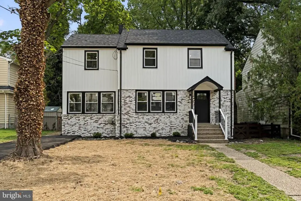 4668 Springfield Ave, PENNSAUKEN