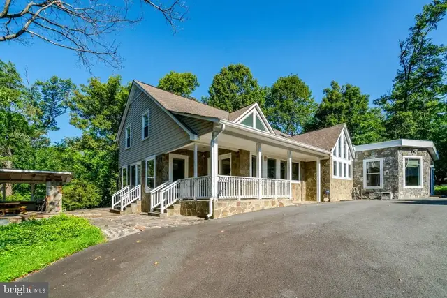 3714 Hummer Rd, Annandale