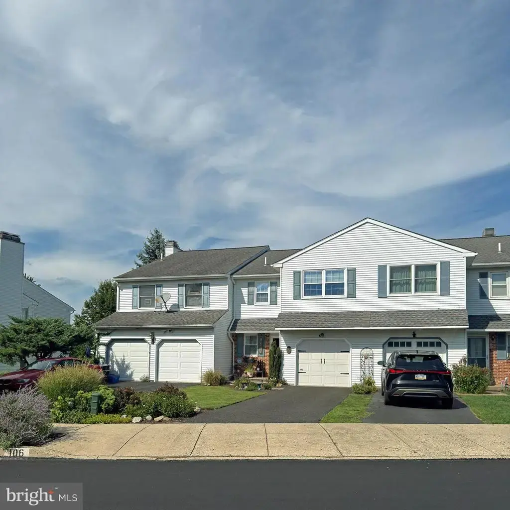 106 Henning Dr, NORTH WALES