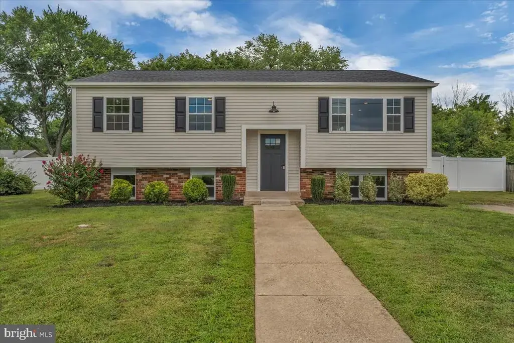 1627 Condo Ave, WATERFORD WORKS