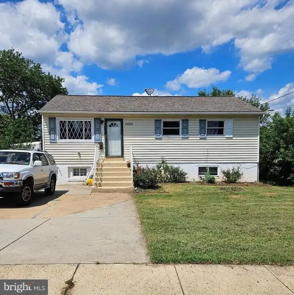 7520 Alleghany Rd, MANASSAS