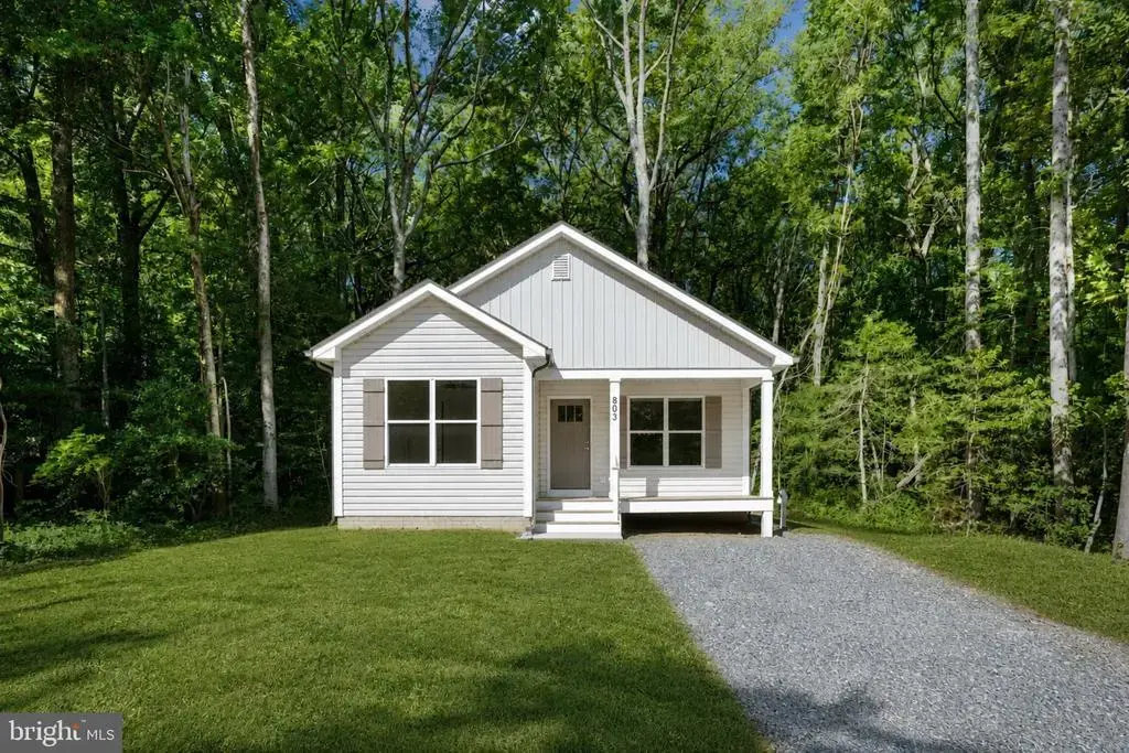 803 Albrough Blvd, COLONIAL BEACH