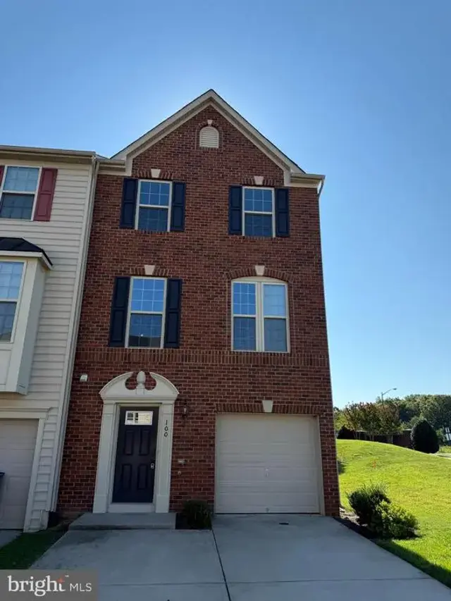 100 Brenton Rd #1, Fredericksburg