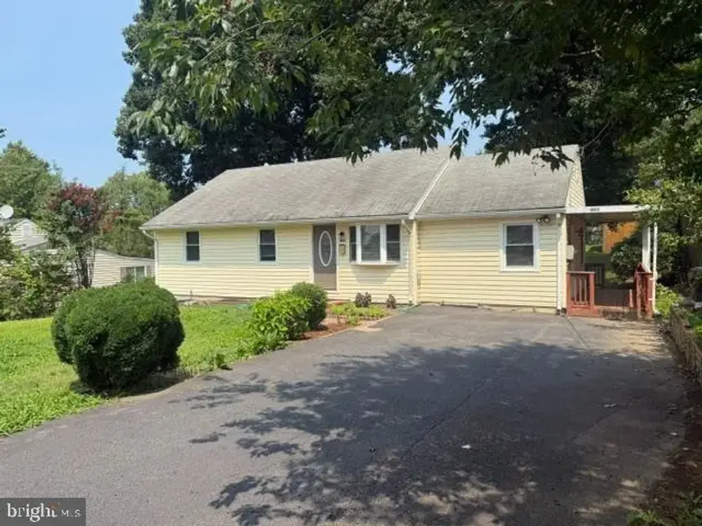 1803 Anderson Rd, FALLS CHURCH