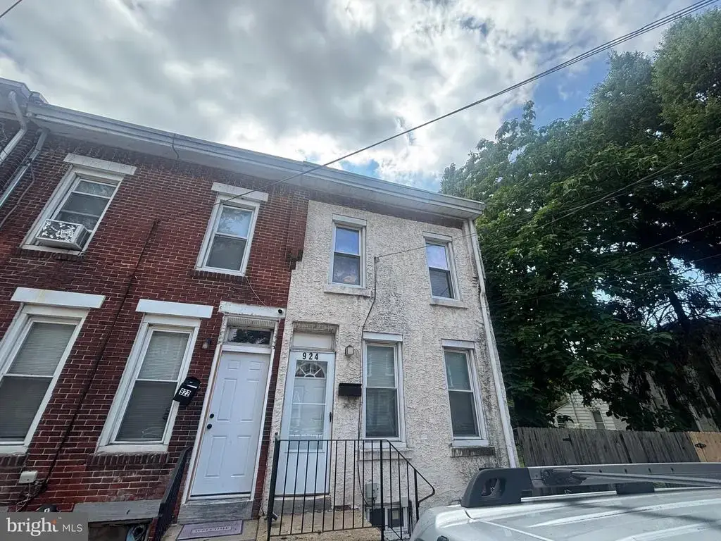 924 Jackson St, NORRISTOWN