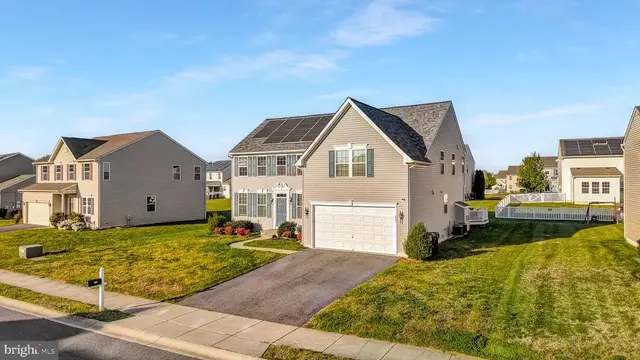442 Harvest Grove Trl, Dover