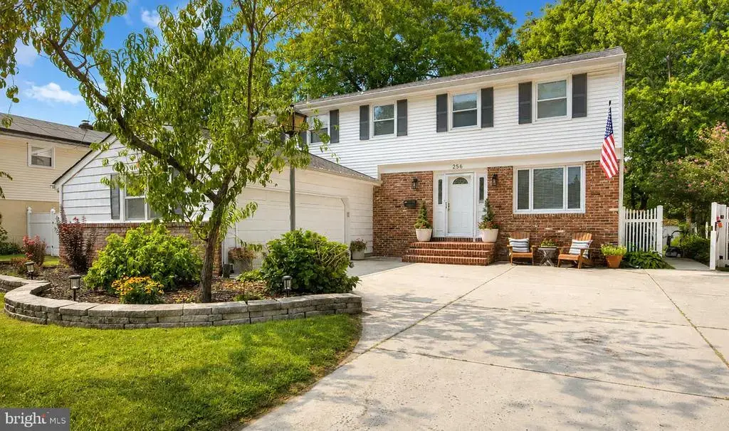 256 Ramblewood Pkwy, MOUNT LAUREL