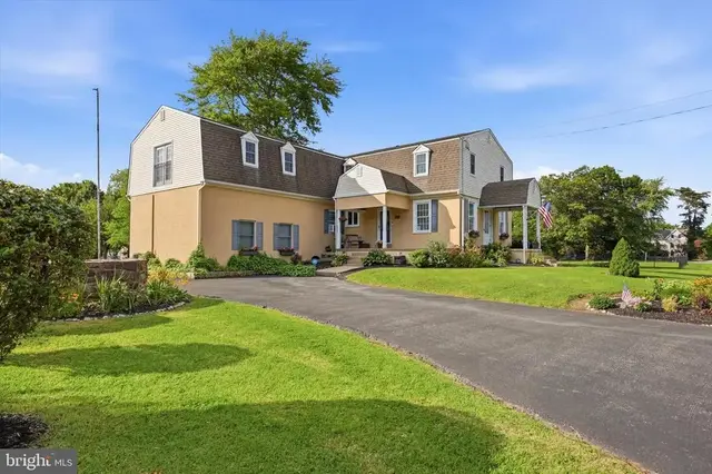 414 Lower State Rd, North Wales