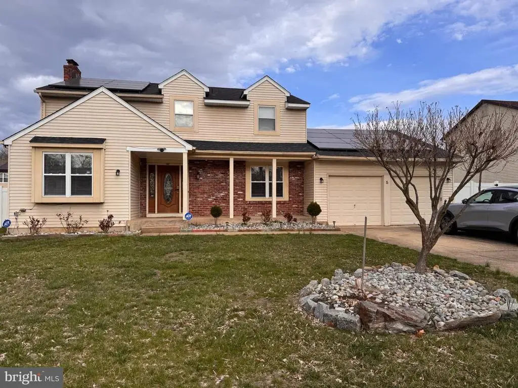 5 Westbury Dr, CHERRY HILL
