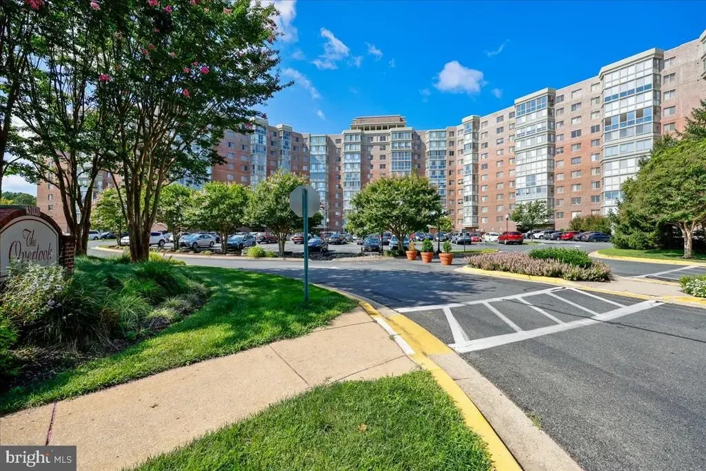 3100 N Leisure World Blvd #109, SILVER SPRING