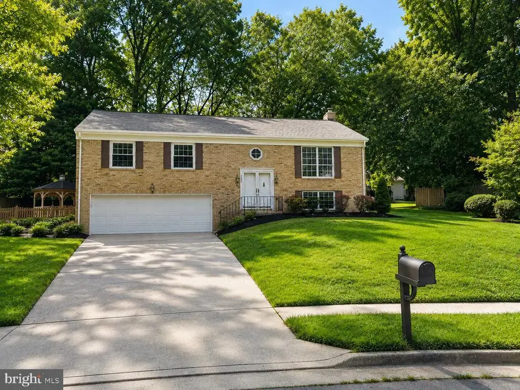8425 Blevins Way Ct, VIENNA