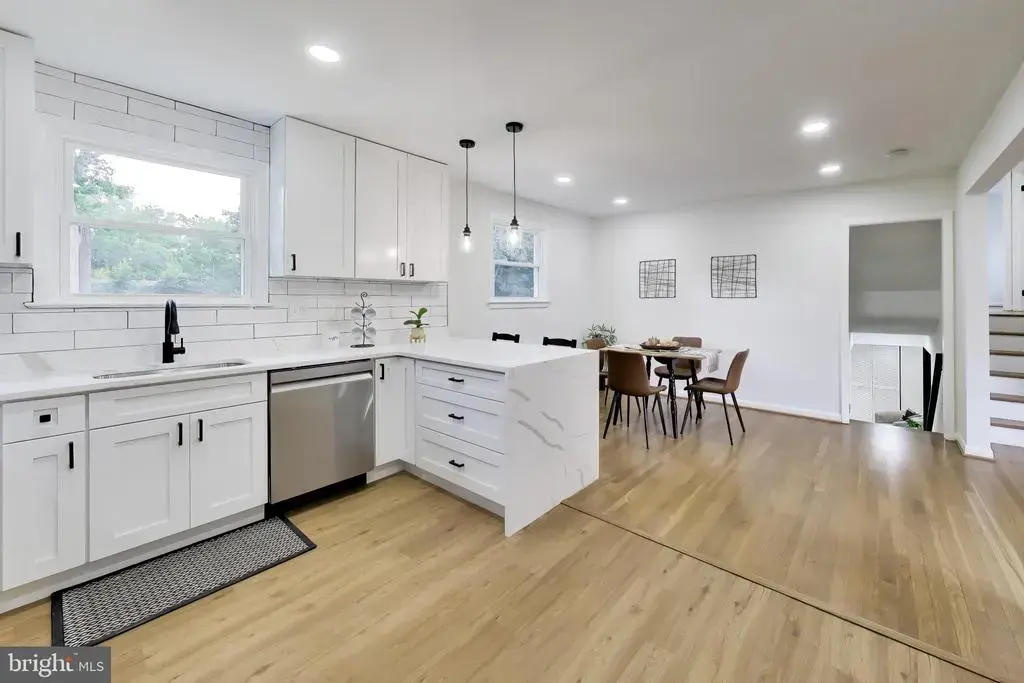 5914 John Adams Dr, TEMPLE HILLS