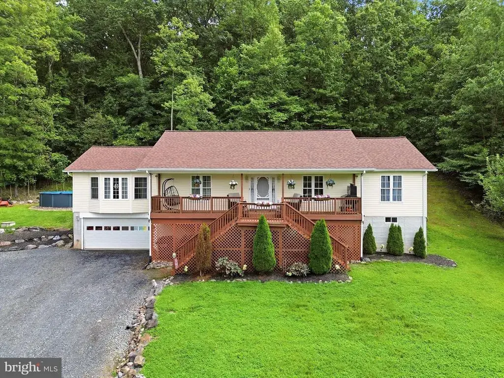 202 Spring Rd, FRONT ROYAL
