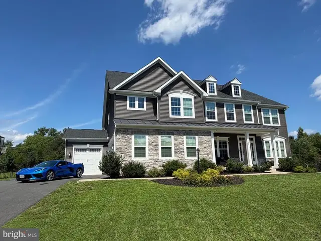 9812 Thoroughbred Rd, Warrenton