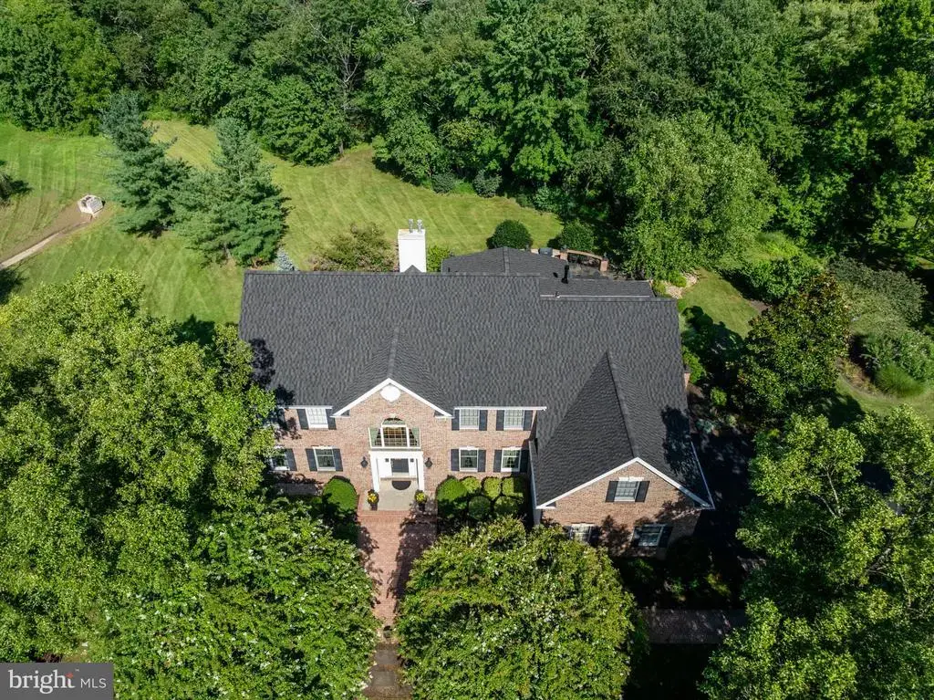 18 Millennium Dr, COLUMBUS