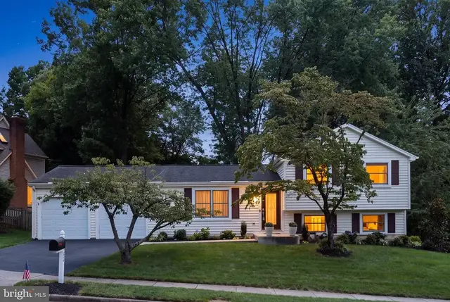 13742 Cabells Mill Dr, Centreville