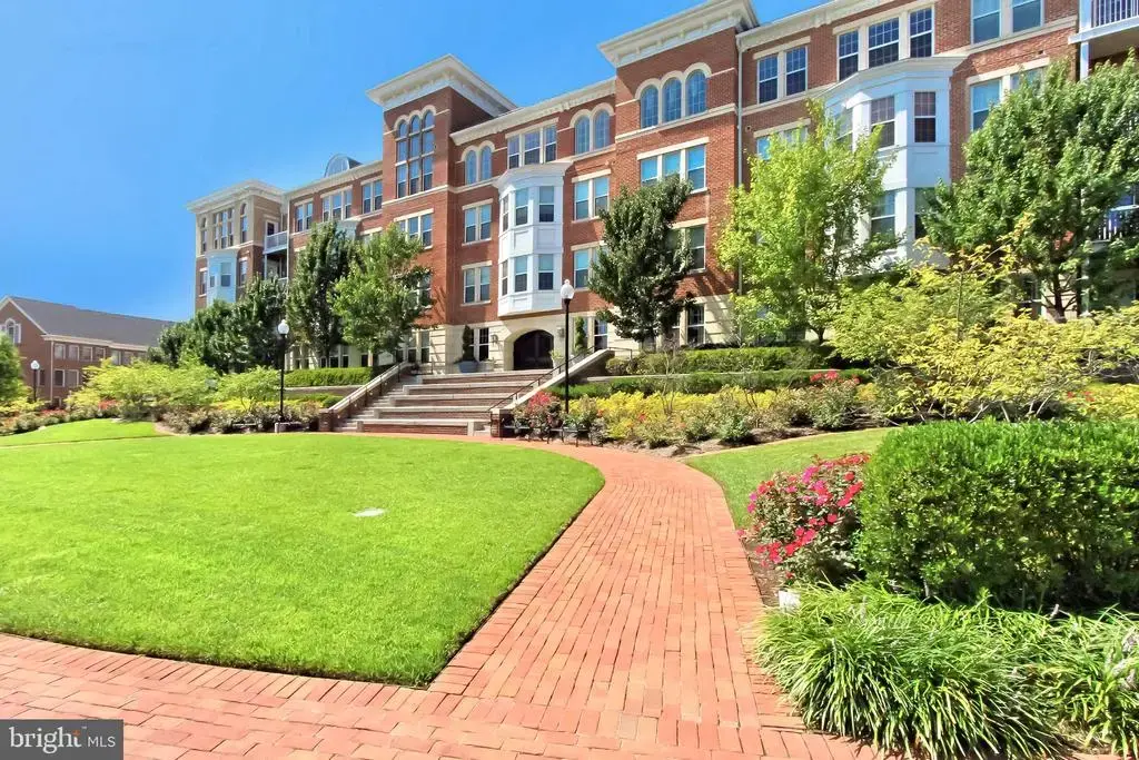 400 Cameron Station Blvd #305, ALEXANDRIA