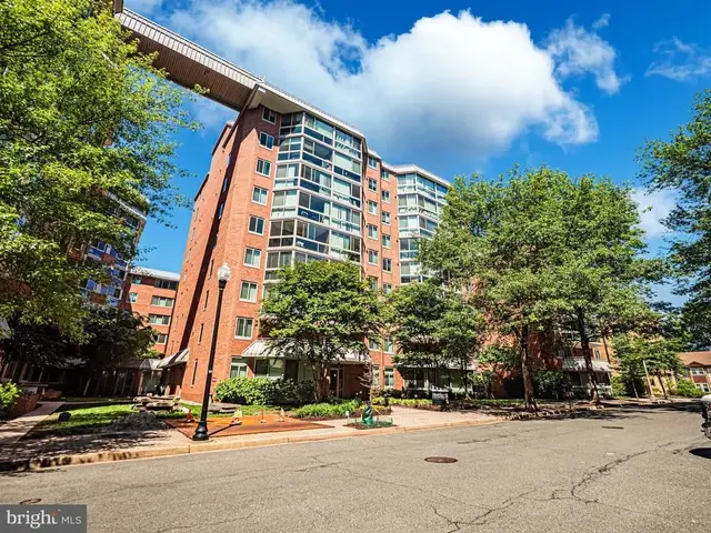 1024 N Utah St #721, Arlington