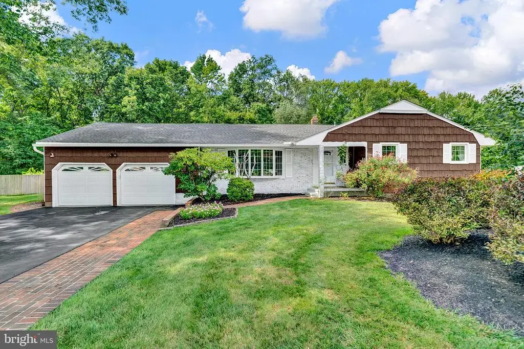 33 Galston Dr, PRINCETON JUNCTION