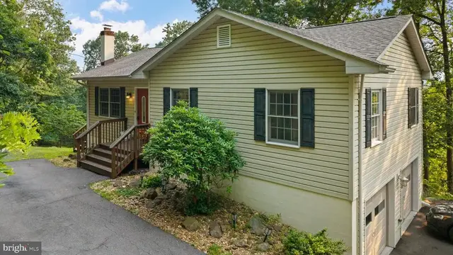 1336 Granny Smith Rd, Linden