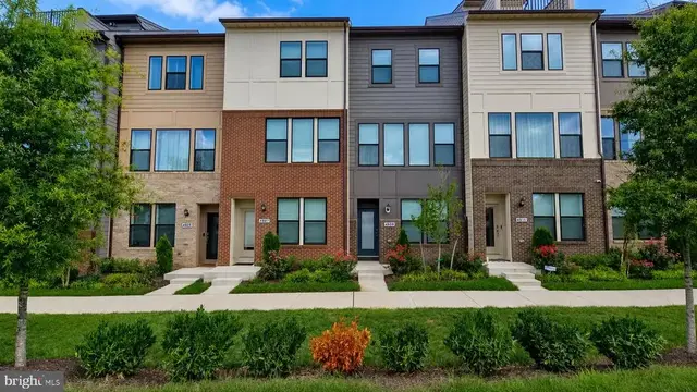 4809 Vista Green Ln, Lanham