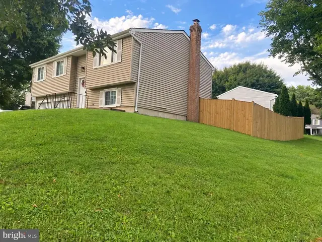 1800 Willow Creek Ct, Frederick