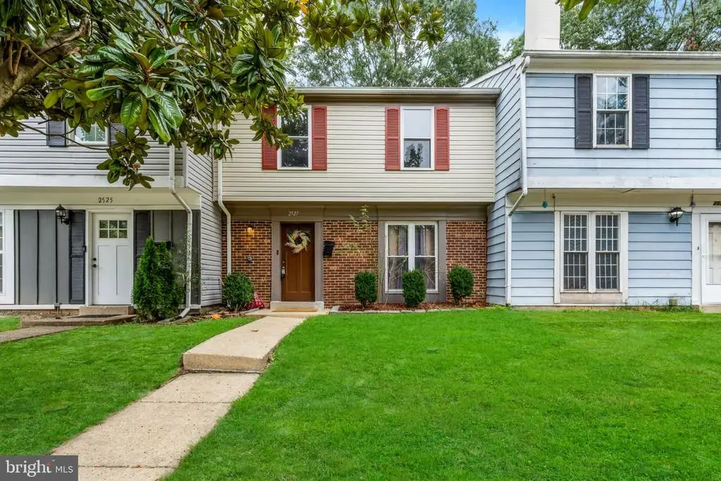 2527 Robinson Pl, WALDORF