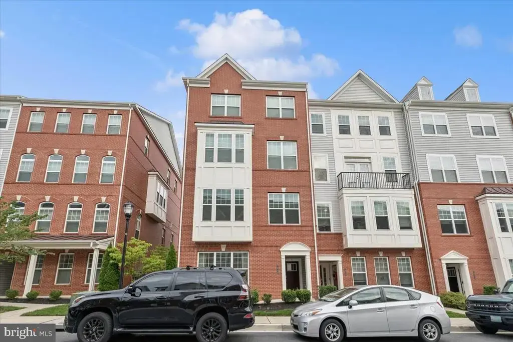 7948 Potter Pl #948-b, ELKRIDGE