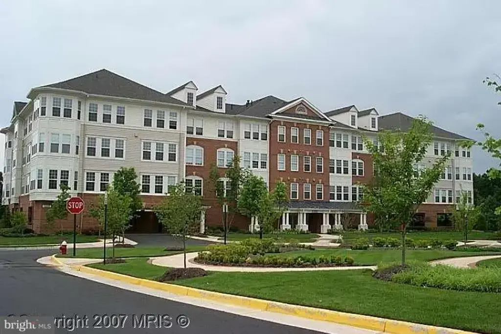 44485 Chamberlain Ter #303, ASHBURN