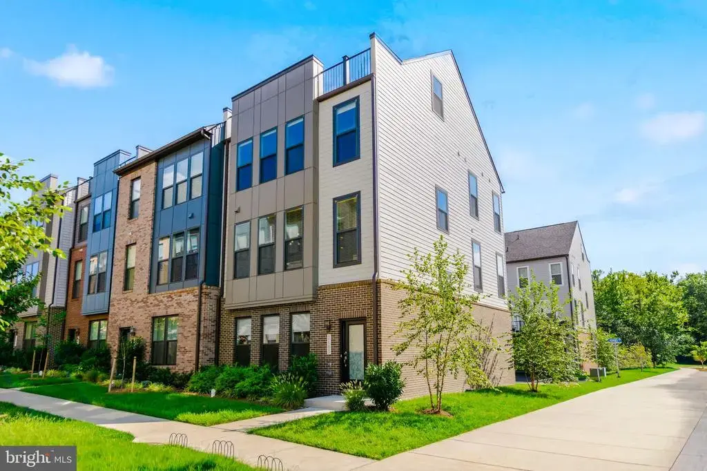 2483 Liberty Loop, HERNDON