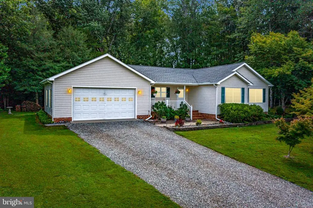 102 Canvasback Ln, HEATHSVILLE