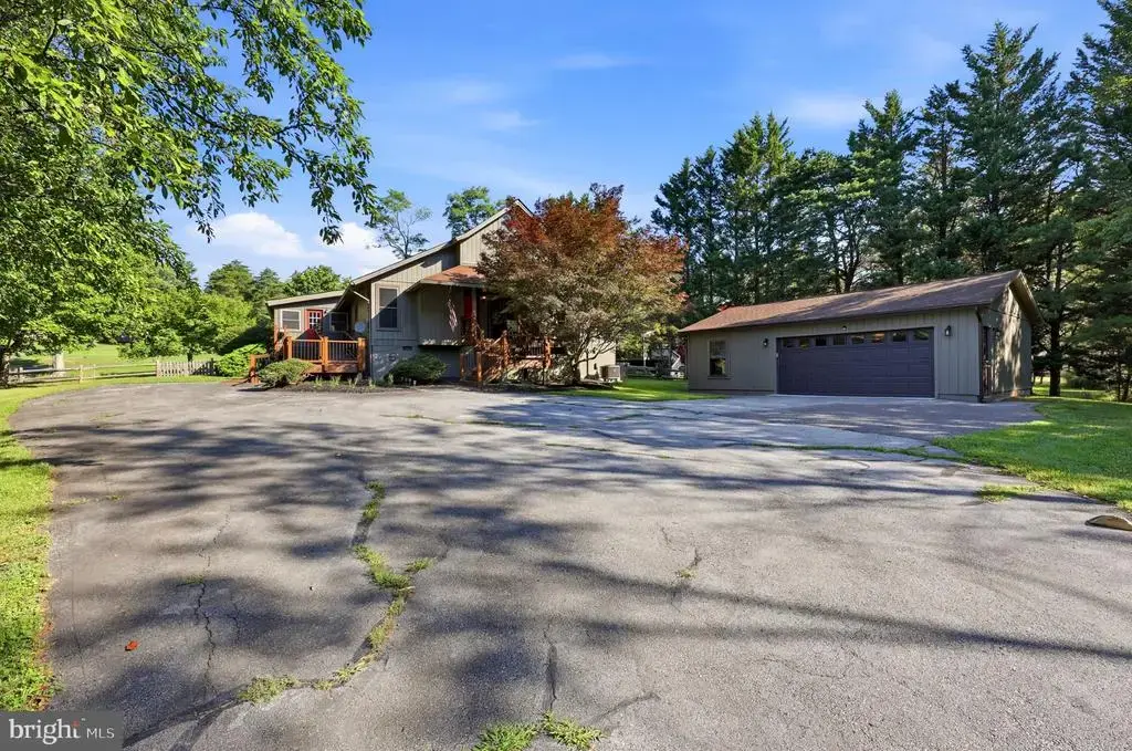 598 Tecumseh Trl, HEDGESVILLE