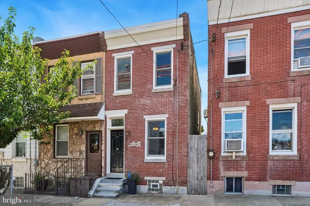 2512 E Hagert St, PHILADELPHIA