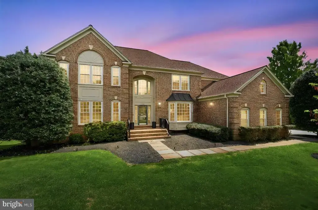1405 Woodhurst Blvd, MCLEAN