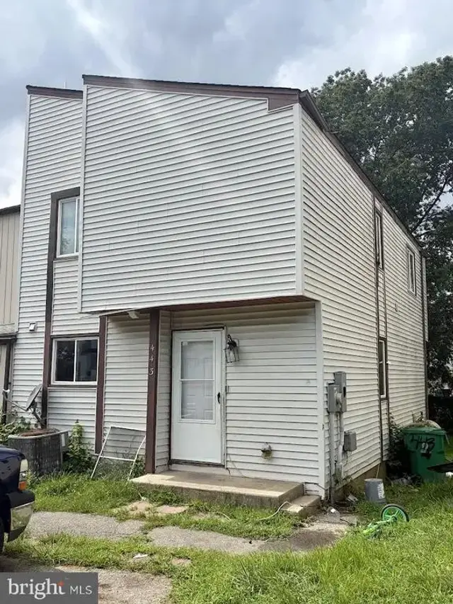 443 Arnold Ct, Dover