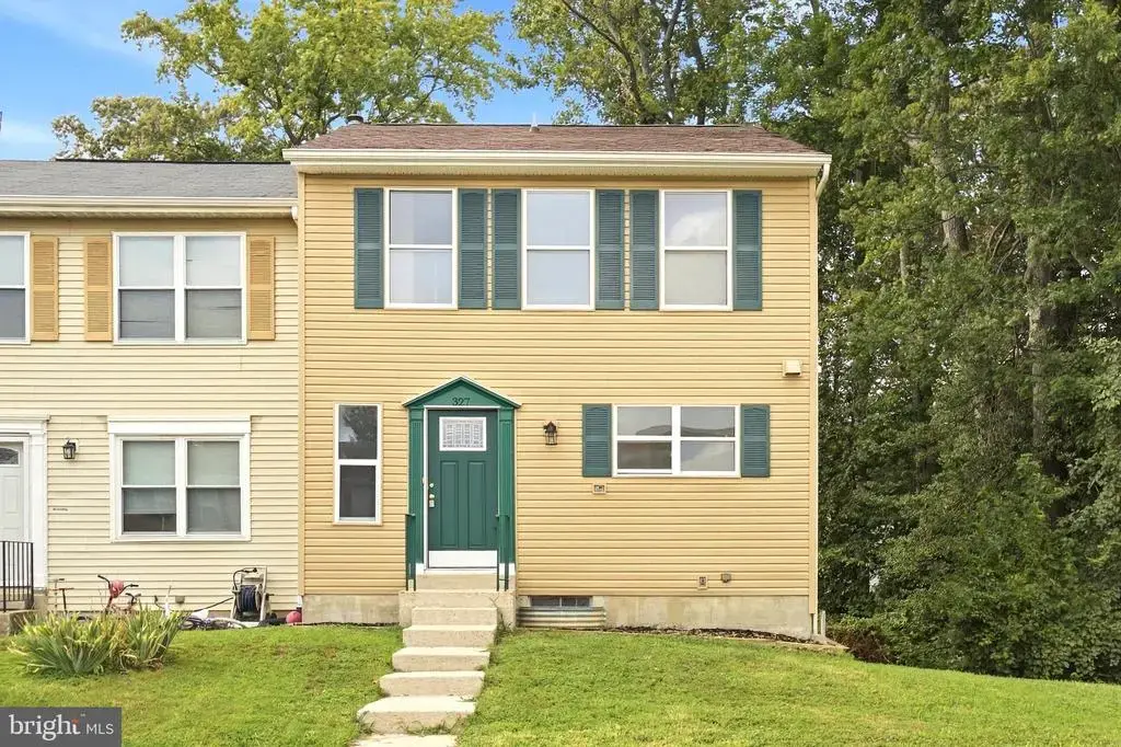 327 Woodside Pl, WALDORF