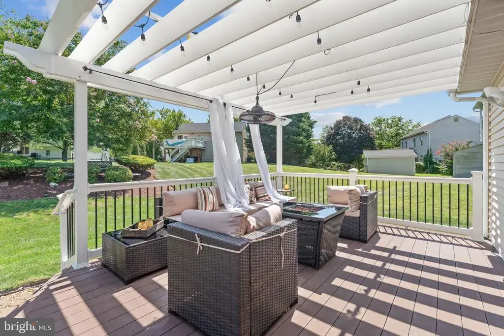 6208 Greenleaf Ln, ELKRIDGE
