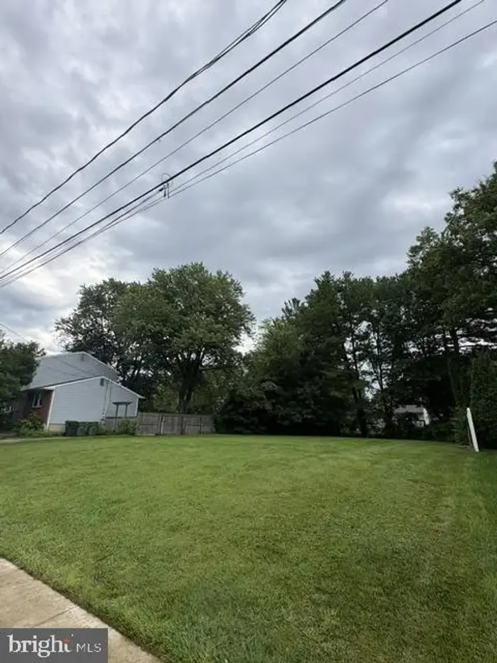 919 Rockmoss Ave, NEWARK