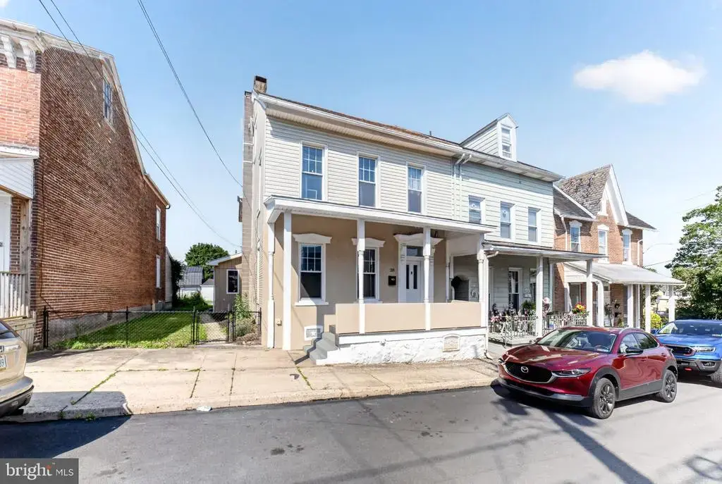 28 S 5th St, EMMAUS