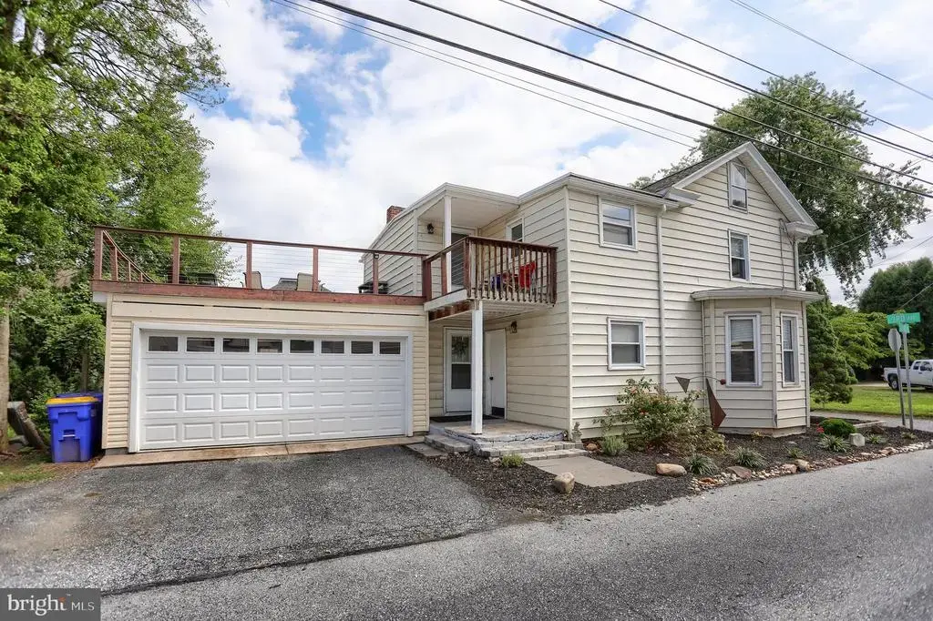 12 3rd Ave, WORMLEYSBURG