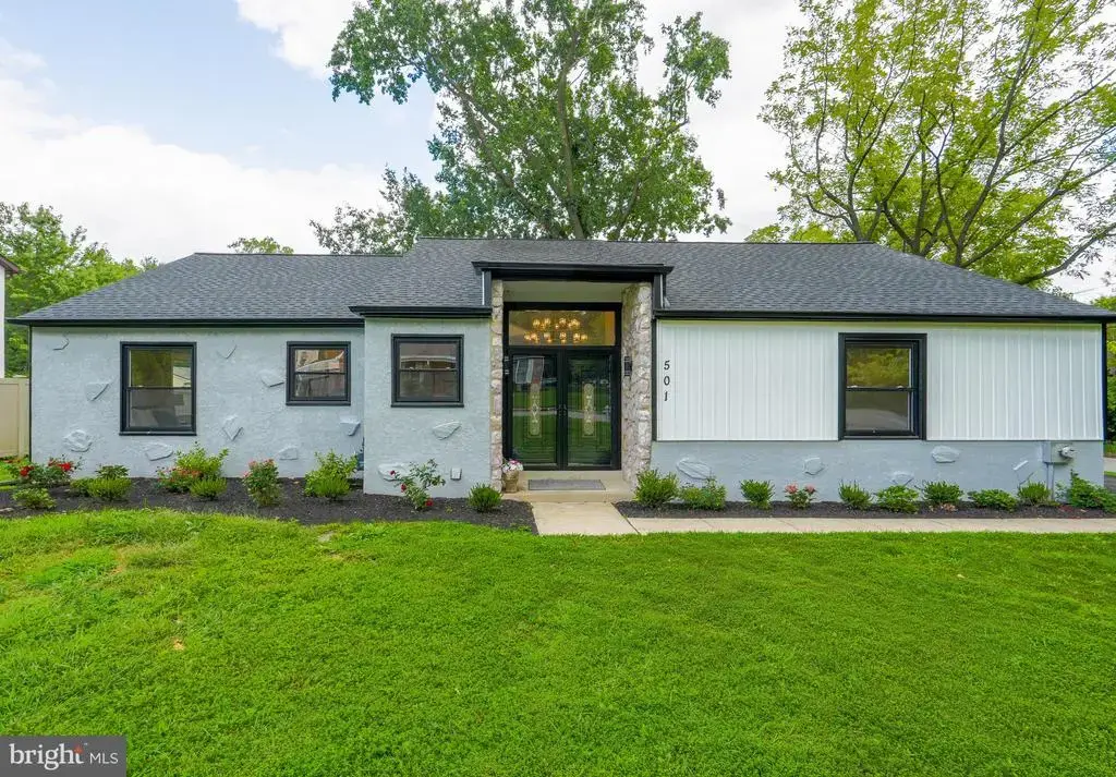 501 Flora Cir, SPRINGFIELD