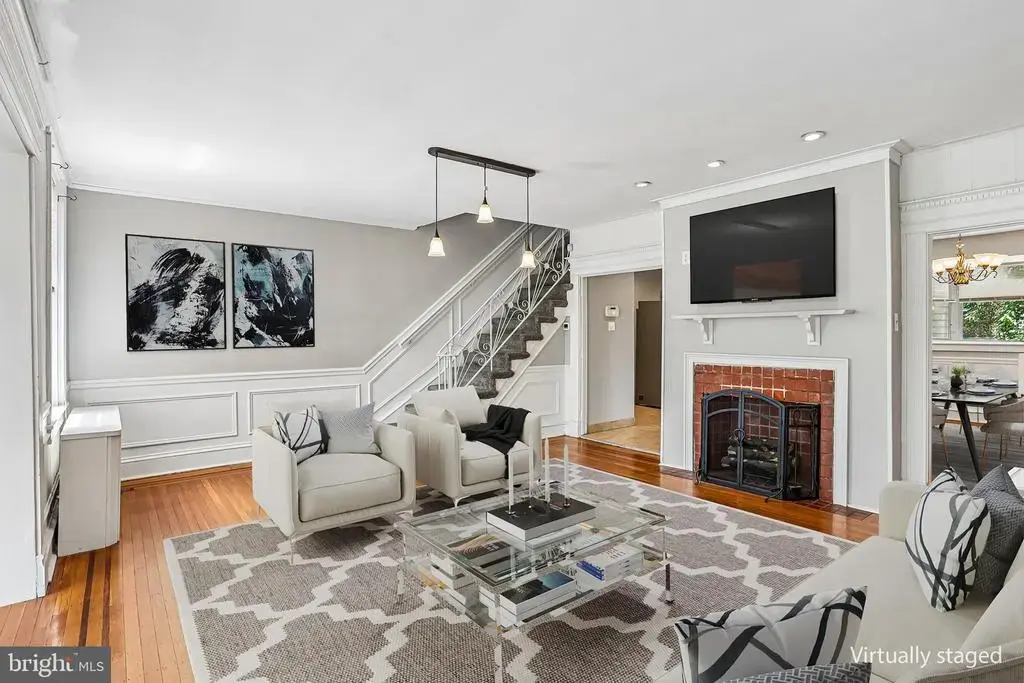 439 E Phil Ellena St, PHILADELPHIA